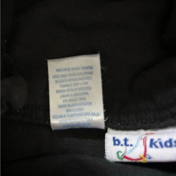 b.t. kids Christmas Reindeer Embroidered Knit Red Sweater & Black Corduroys Sz 4 - Picture 6 of 6